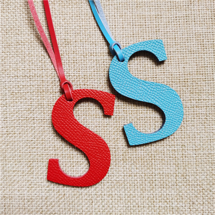 English Letter O P Q R S T Alp - Monogram Keychain Leather recension och pris