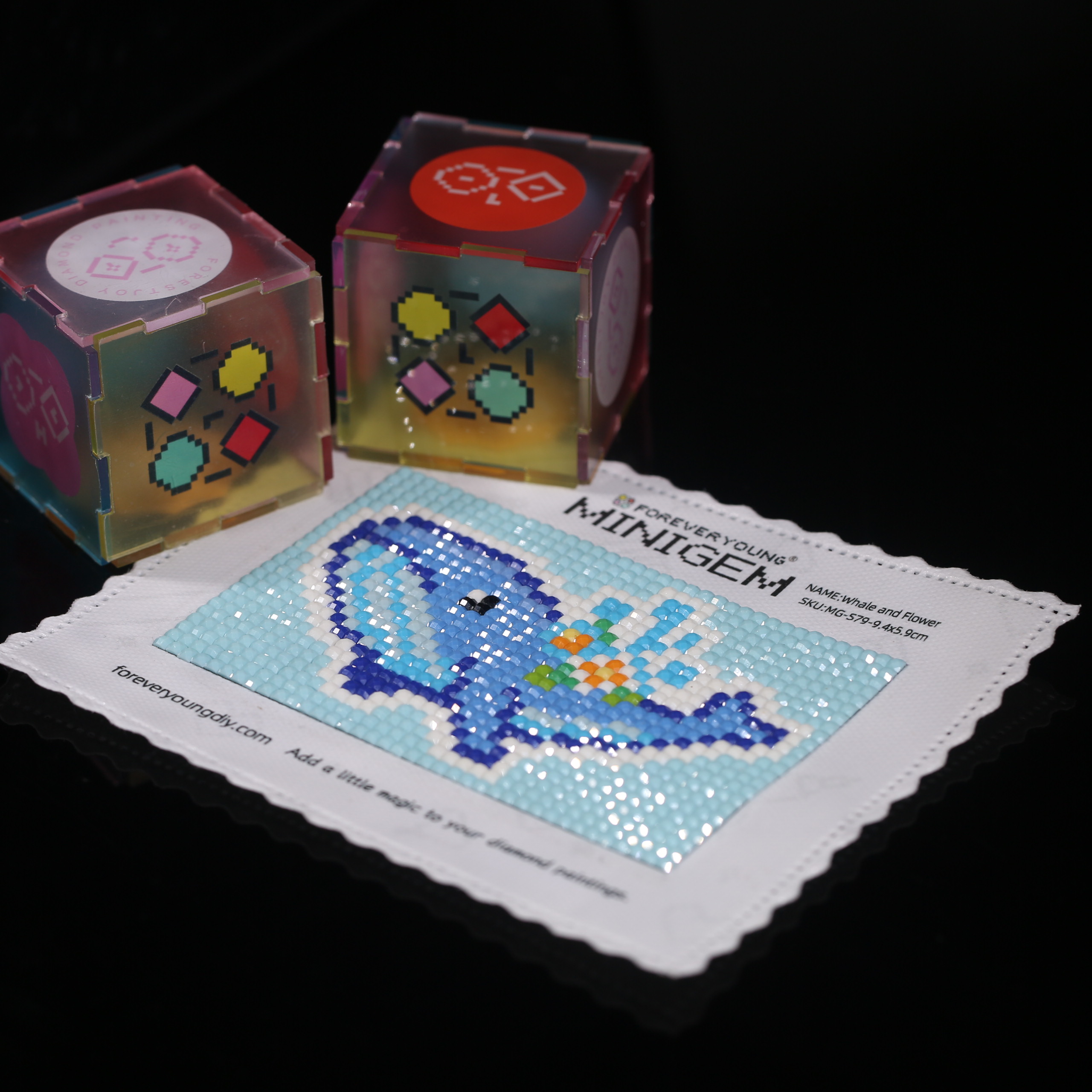 Minigem®: Whale and Flower 9.4 - Photo Mosaic Print recension och pris