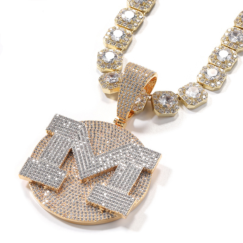 Custom Personality Big Letter  - Name Necklace Custom recension och pris