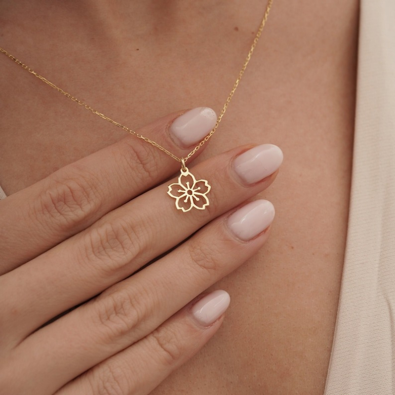 Dainty Sakura Flower Charm Nec - Birth Flower Necklace recension och pris